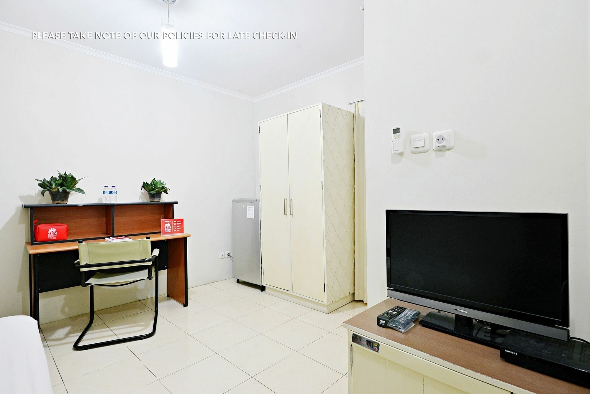 Zen Rooms Mampang Prapatan Cakarta Dış mekan fotoğraf